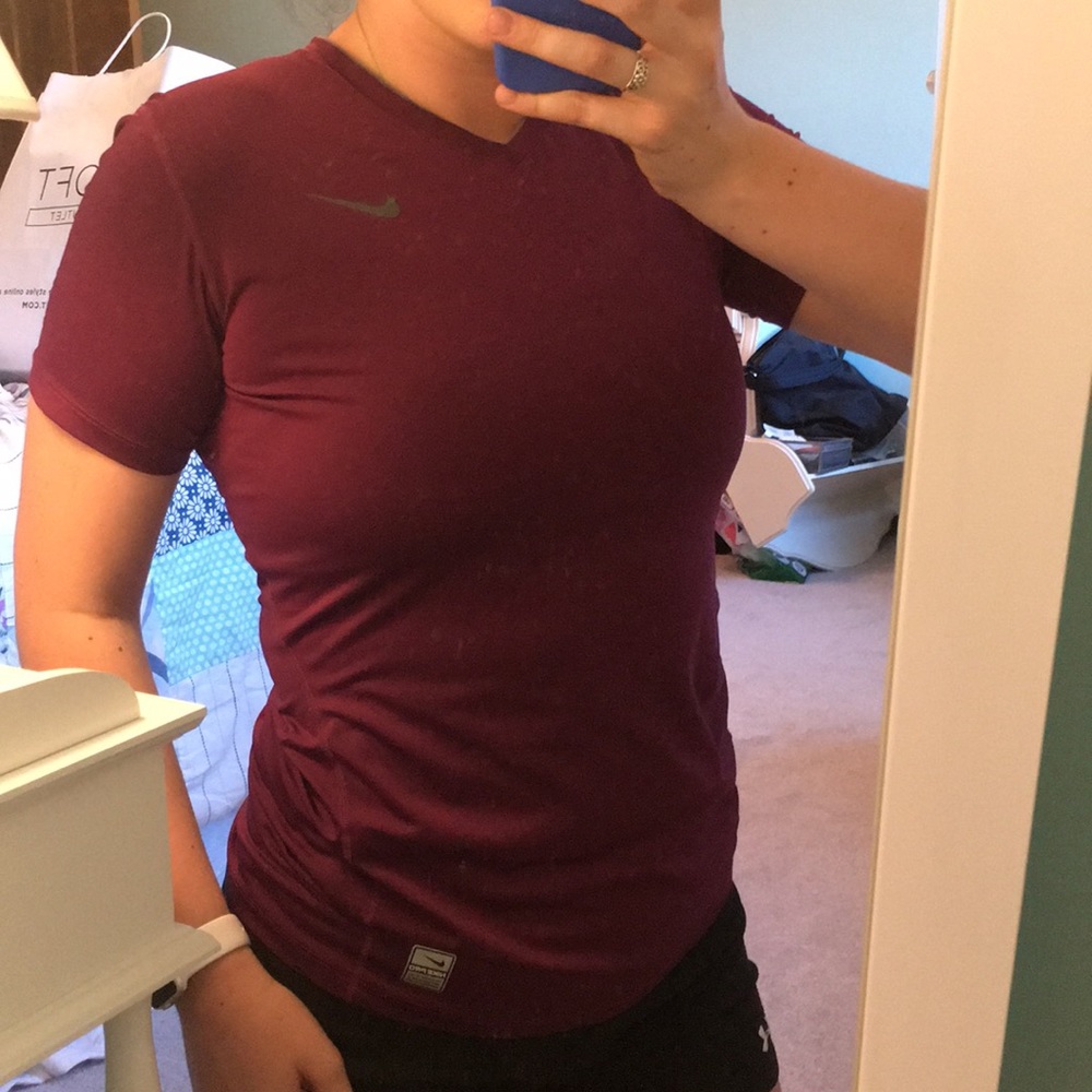 Nike Pro Purple Top (NEVER WORN) NWOT